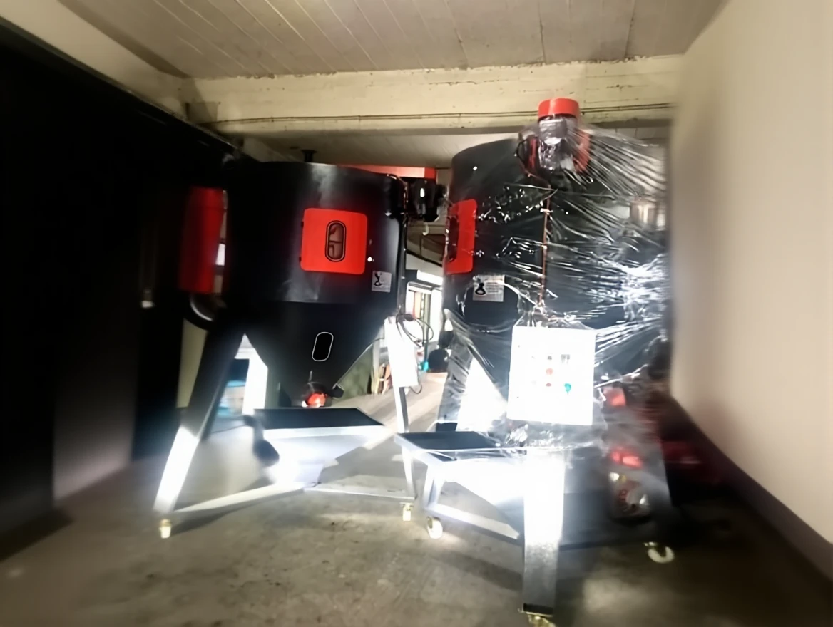 tab5wex1h1rmr0cvn0ebcdp8rg 1 Ton Plastic Raw Material Mixer - Image 1