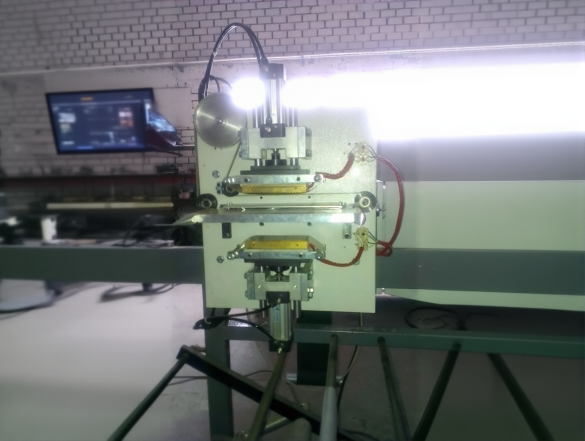 v1wag52989rmc0ctn2rvx6tp14 Reinforcement Head for Plastic Bag Machines - Image 1