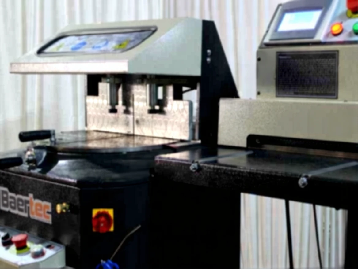 wf4qxhvxt5rmc0cv3bjr87rjkg 400 mm Conveyor PVC and Aluminum Profile Bottom Cutting Machine - Image 1