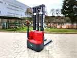 1.5 Ton 24V, 3 Metre Battery-Powered Stacker