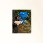 2.30 kg Handheld Granular Fertilizer Grass Seed and Salt Spreader Machine