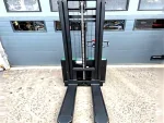 2.5-3 And 3.5 M 1.2 Ton Lithium Battery Rental Forklifts - Image 4