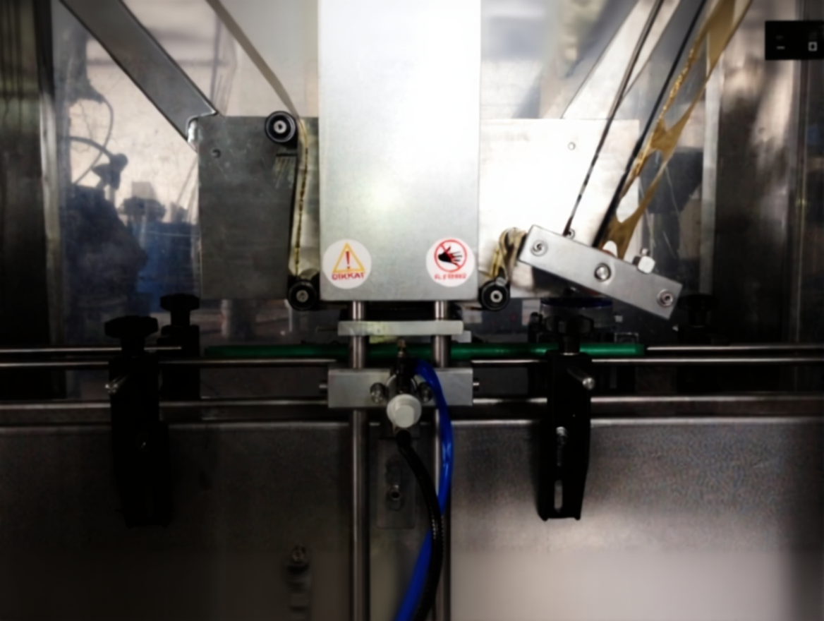 z68173bq9nrma0ctn69se55x0r Semi-Automatic Stretch Film Cutting Machine - Image 1