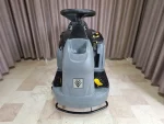 B 90 R Ride-On Floor Scrubber - Image 11